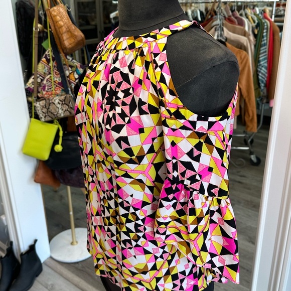 ALICE & TRIXIE Cold Shoulder 100% Silk blouse Sizw XS - Picture 2 of 6